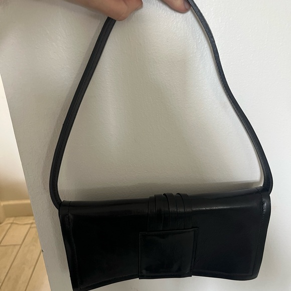 MARRIE SAINT PIERRE black leather purse - Picture 5 of 10